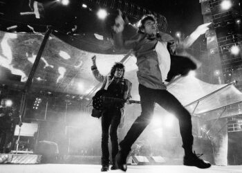 Yeah Yeah Yeahs announce first US shows in three years, tease new music