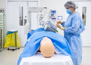 New robot technology transforms patient procedures at Spectrum Health